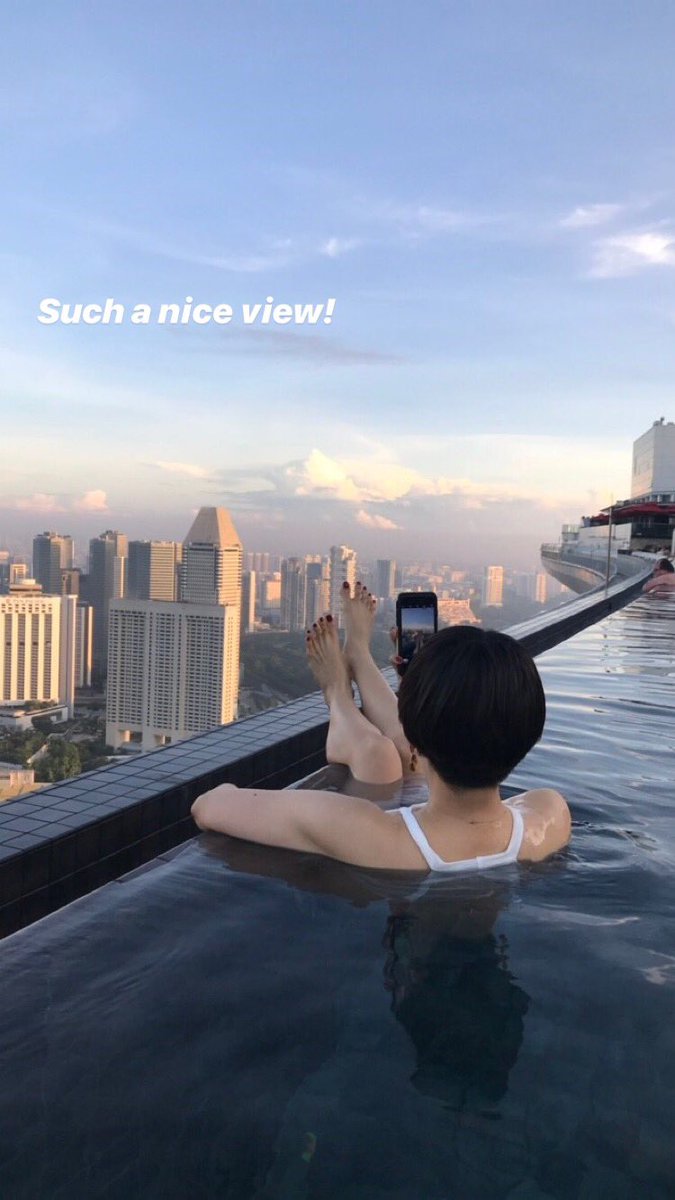 Lady Suzy-Q TokyoスージーQ足と脚の人、話を聴く人。 on X: Such a nice view! I love this  atmosphere. #feetofsuzyq #feet #foot t.coIWynn6hFni  X