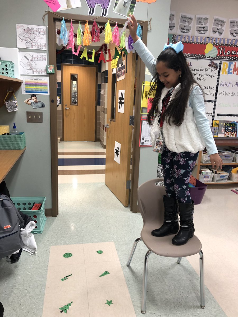 tuckertotsin106's tweet image. We have been reviewing for our DCP by doing some Holiday Challenges today! ☃️❄️💨🎄sooo much fun! #llamasdoingwork #llamaslovethecold