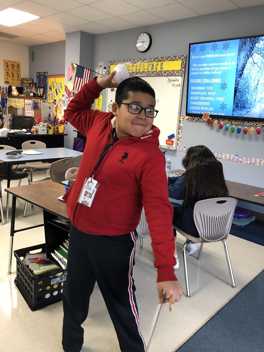 tuckertotsin106's tweet image. We have been reviewing for our DCP by doing some Holiday Challenges today! ☃️❄️💨🎄sooo much fun! #llamasdoingwork #llamaslovethecold