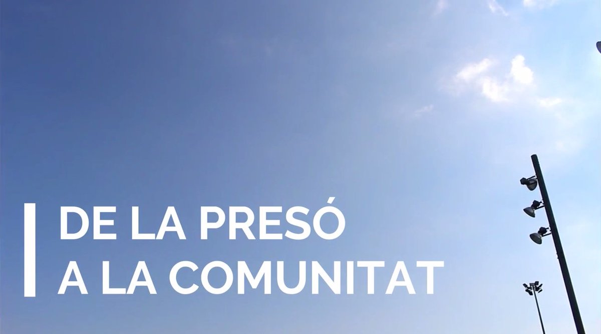 En el #DiaInternacionalDelVoluntariat recordem el projecte #DeLaPresóalaComunitat amb el vídeo on investigadors, coordinadors d'entitats, participants i mentors expliquen la recerca i les seves experiències 📽 youtube.com/channel/UCcGSu… #recercaUAB cc/<a href="/GEAV_UB/">GEAV</a> <a href="/RecerCaixa/">RecerCaixa</a>