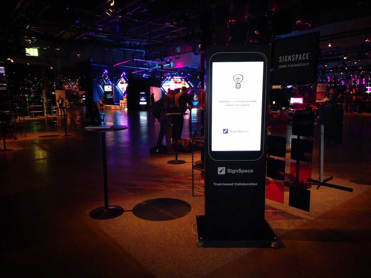 vastuugroup's tweet image. Tulkaahan moikkaamaan meidän SignSpace-porukkaa Slushiin! #slush #signspace