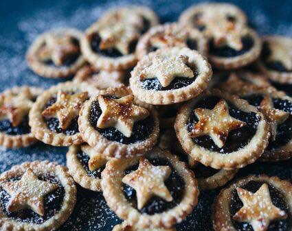 DomesticSupplie's tweet image. 🎄 Need a new oven or cooker for your Christmas baking?We stock built-in and freestanding ones ready for collection or delivery and installation.Visit our showroom or call 01623643300 #caple #smeg #hoover #hotpoint #statesman #amica #indesit #whirlpool #candy  #belling