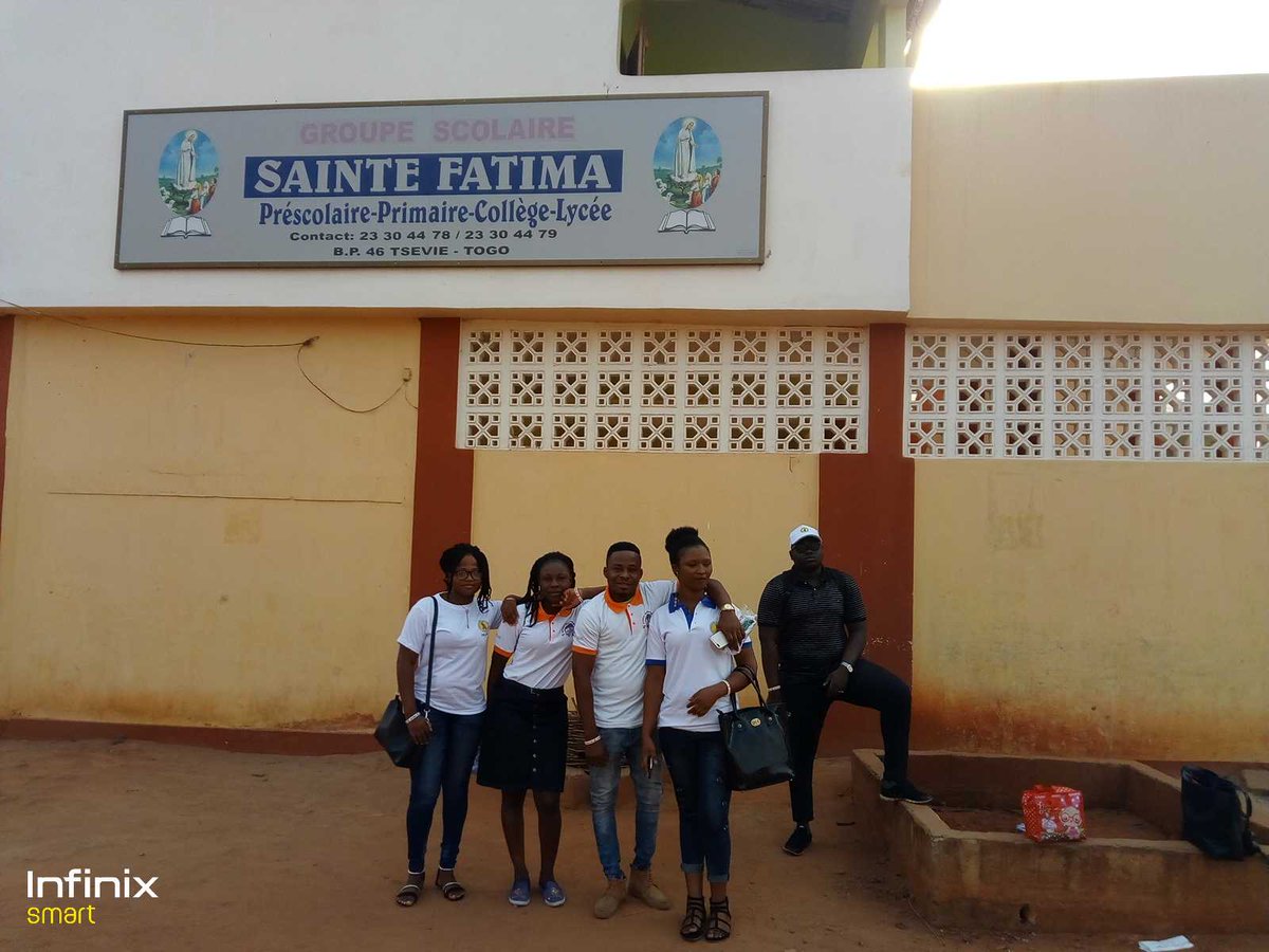 peer_digital's tweet photo. Nous célébrons en différé la journée de lutte contre le SIDA à l'école FATIMA de tsévié. #connaitretonstatutsserologique, #peertopeerdigitalchallenge, #youthlead, #jasrpftogo, #intrahealth, #waho, #gatesinstitutes, #REJEFTOGO, #BRAO, #PNUD, #UNFPA. https://t.co/dxDaUF4sT5