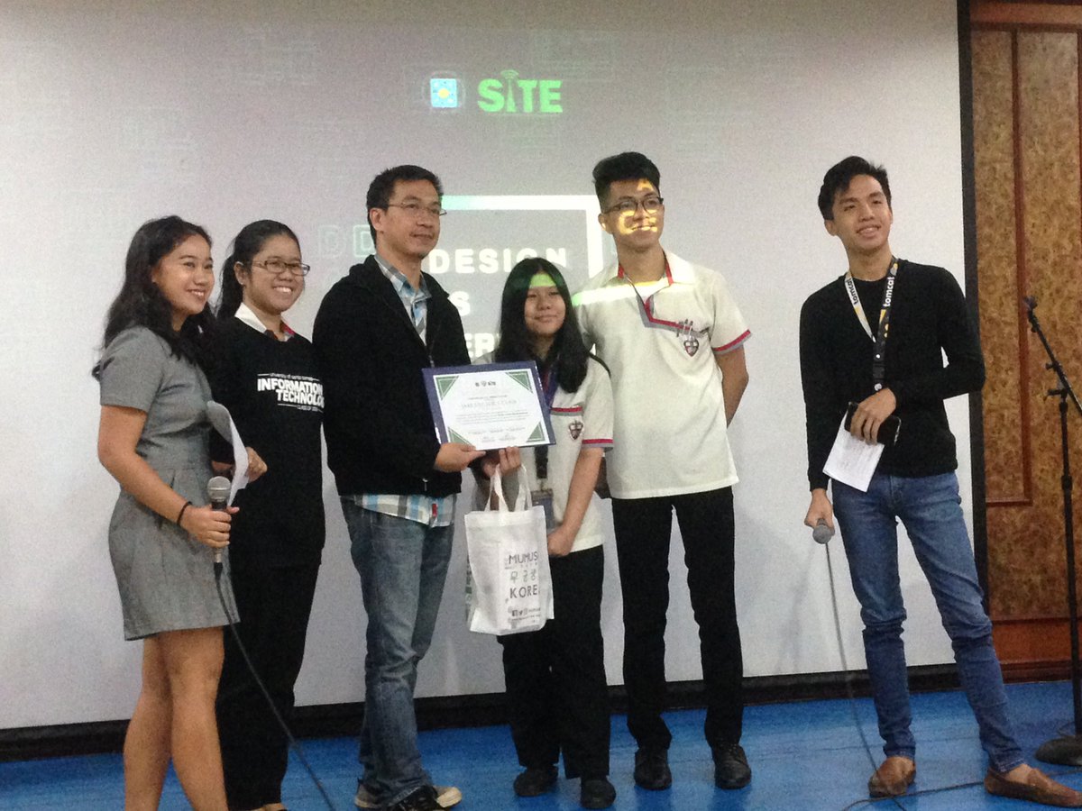USTSITE's tweet photo. NOW HAPPENING: Awarding of the Certificate of Recognition to Mr. Jake Cuna.
Thank you for sharing your knowledge to the IT Community!
#DaaS2018 #DesignAsAService #SITEin10sified https://t.co/XEHGApdJTj
