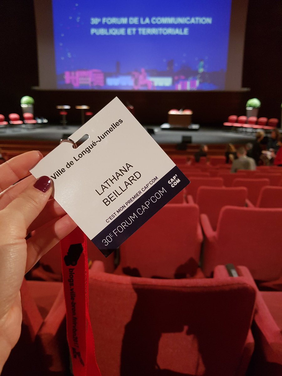 LathanaB's tweet photo. 🤗 C'est parti pour une journée très enrichissante! #compublique @capcom #Monpremiercapcom #capcom #Lyon @LongueJumelles https://t.co/h4O2oNv6OR