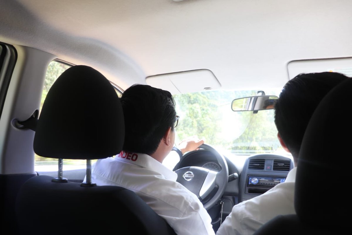 Gerardovel's tweet image. Sin importar el tiempo y la distancia que tengamos que recorrer, seguiremos cumpliendo con la encomienda del Gdor. @alejandromurat. Hoy inauguramos el comedor juvenil de Santa Lucía Miahutlán, trabajamos en equipo con @CECyTEOaxaca para la erradicación de la carencia alimenticia.