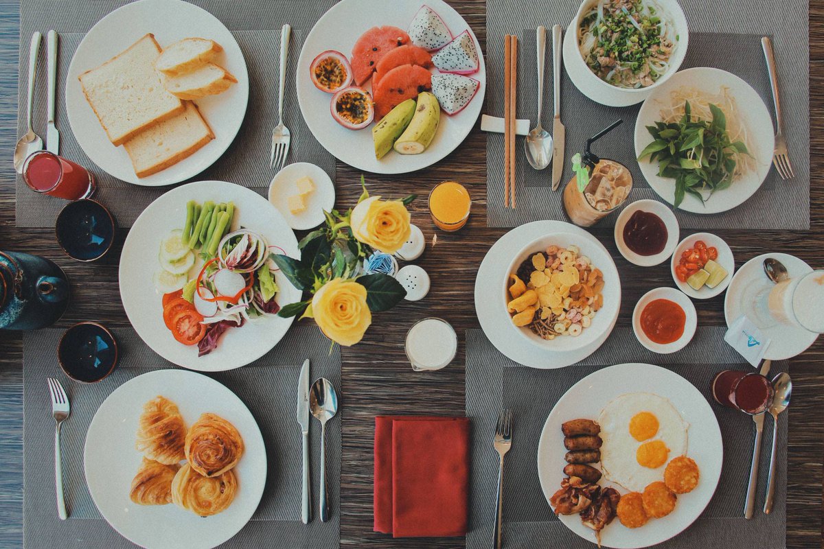 Avatardn's tweet photo. #delicious and #healthy food at #avatardanang hotel.

One of the best 4 star hotels at #mykhebeach in #danang city :3 :3 https://t.co/SSnetFZDwE