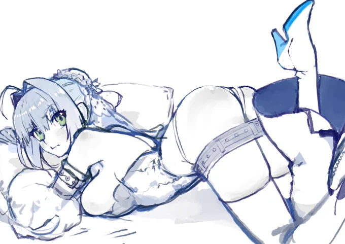 マイルーム一番乗りでないことにむくれっ面の嫁ネロ 