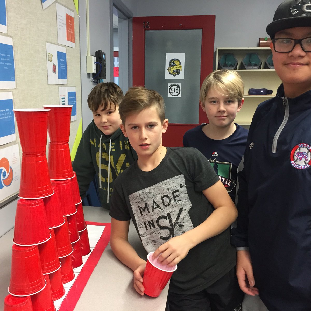 KimHobbs's tweet photo. Coding with Cups 101. #thinkincode #estonmustangs #sunwestpebl https://t.co/BSrSuMRzyU