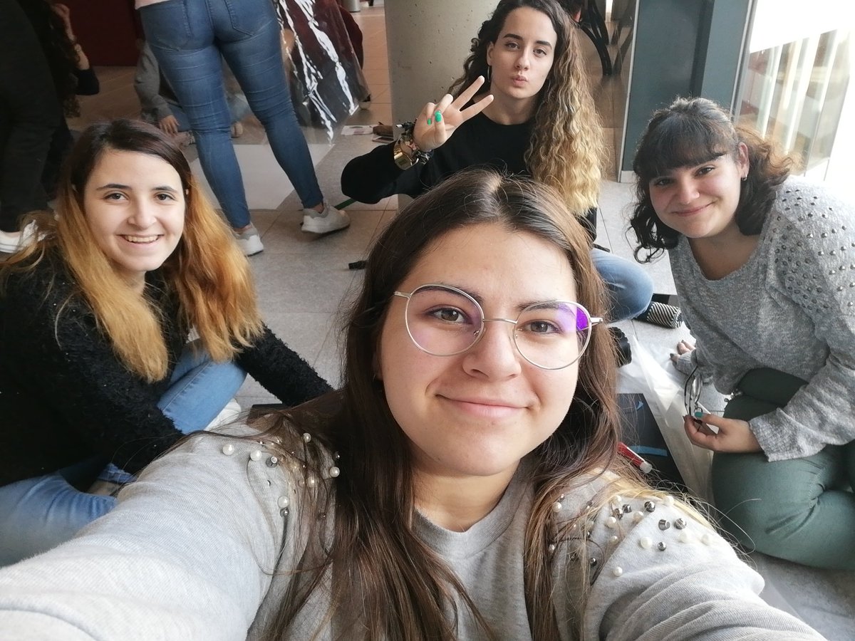 AnaSnchezMora3's tweet photo. ¡Ayer seguimos con nuestro trabajo! #MI1013A #BeeBot https://t.co/ooHujsknbZ
