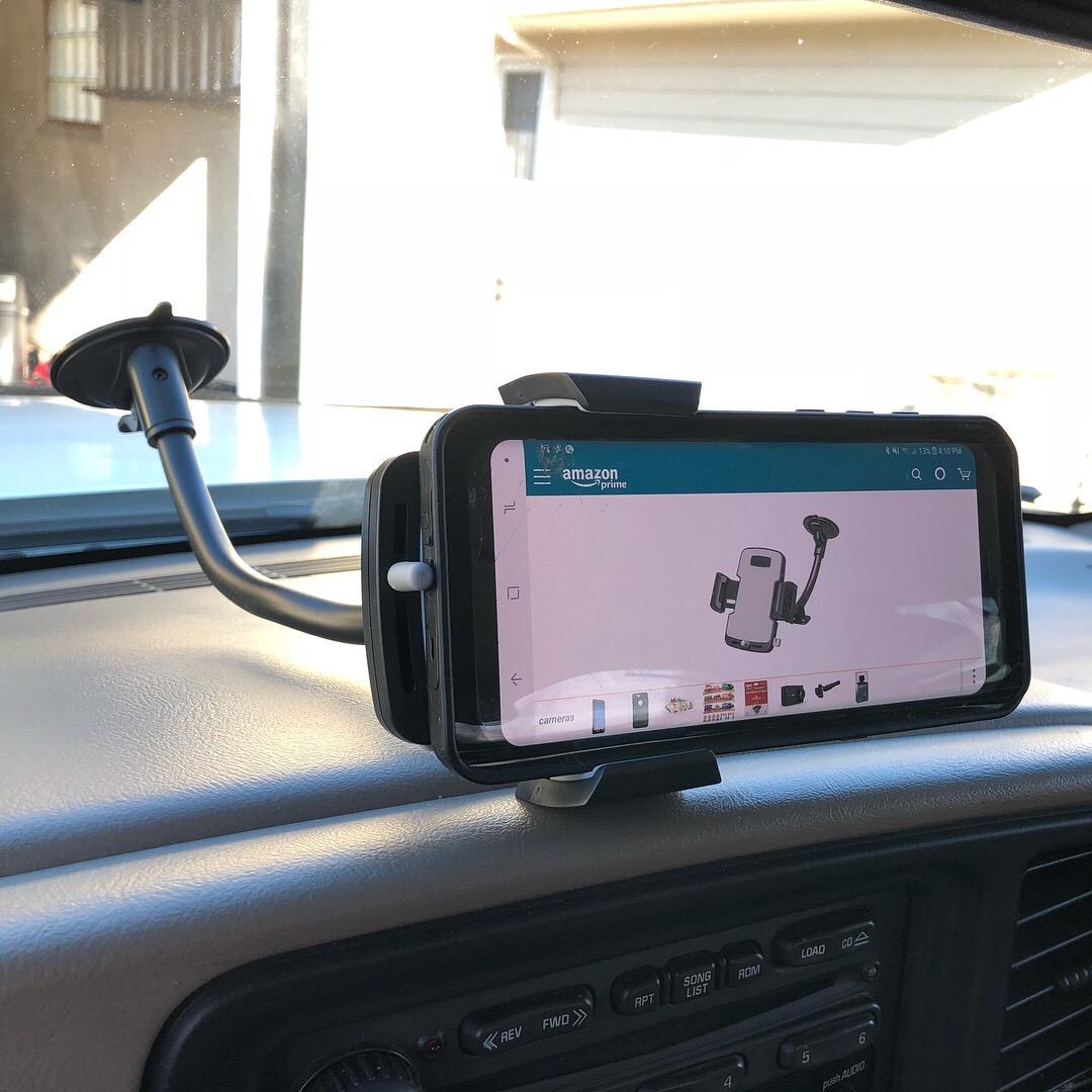 VeckleOfficial's tweet photo. Photo Credit: Ebby on amazon https://t.co/BgUpscp8FE #VeckleCarMount https://t.co/nw2AfoJpy8