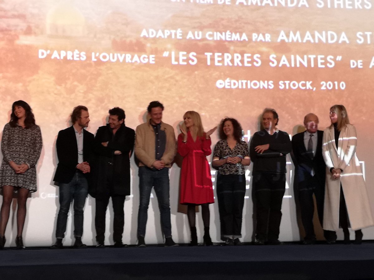 Week_people's tweet photo. Hier soir nous avons assisté à l'avant première de #Holylands ! Extra ! Poignant, touchant et drôle, notre coup de cœur cinéma du début 2019! À voir absolument dès le 16 janvier ! @AmandaSthers @RoArquette @PatrickBruelOff  @STUDIOCANAL https://t.co/NuHVFmLqSP