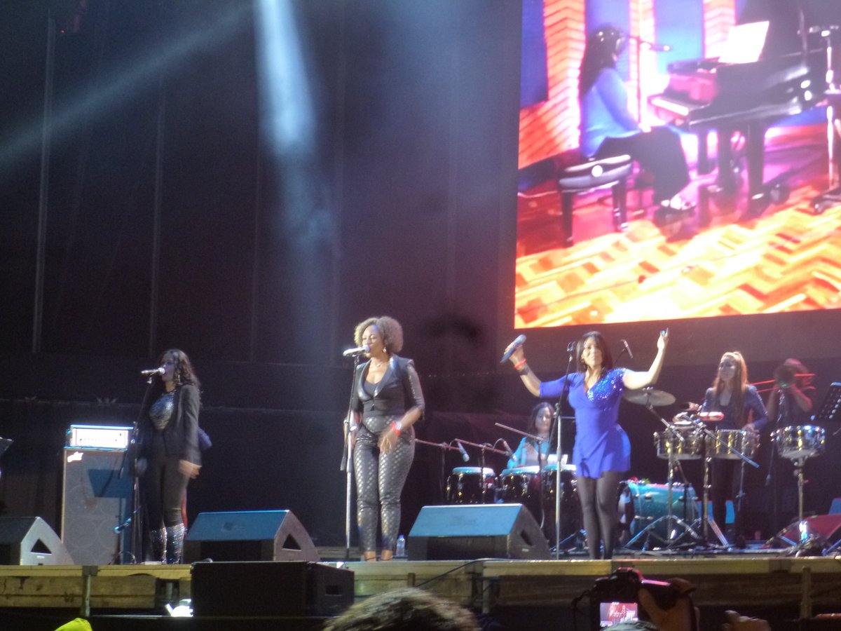 elsondela39's tweet photo. Fotos destacadas del segundo dia de la versión numero XXI de @fsalsaalparque 2018 con el cierre de @EliadesOchoa las Guracheras de Cali y @gilbertoSR . #salsaalparque2018 #salsaalparque #elsondela39 https://t.co/rhd39L3hO0