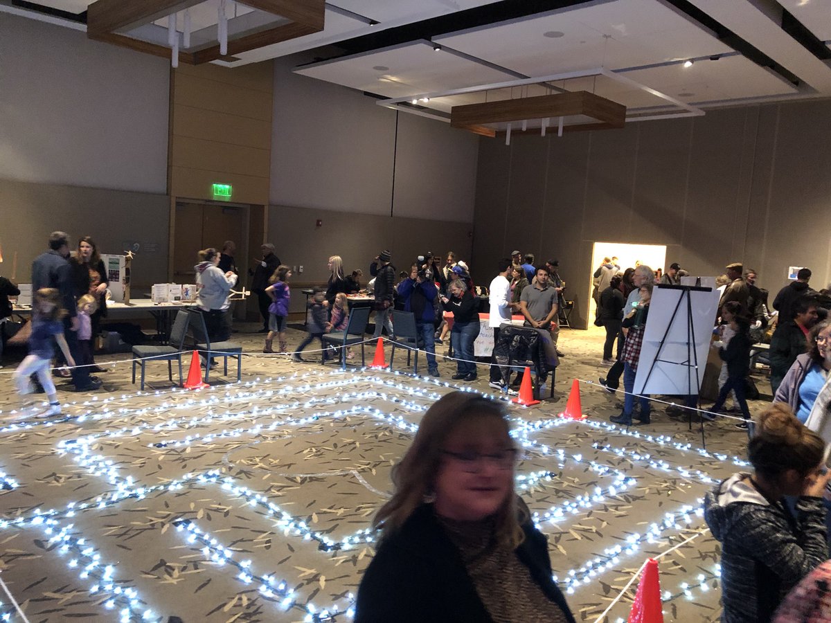 ryan_kurada's tweet photo. #MakerWorld2018 at @UELFSEAWOLVES was a major success! I am so proud of our amazing students and fellow colleagues for leading the way with #PBL and #MakerEd. Special thanks to ALL of our phenomenal event partners!! More photos coming soon. Tonight was a dream come true. ❤️ https://t.co/8ldmbYGNaz