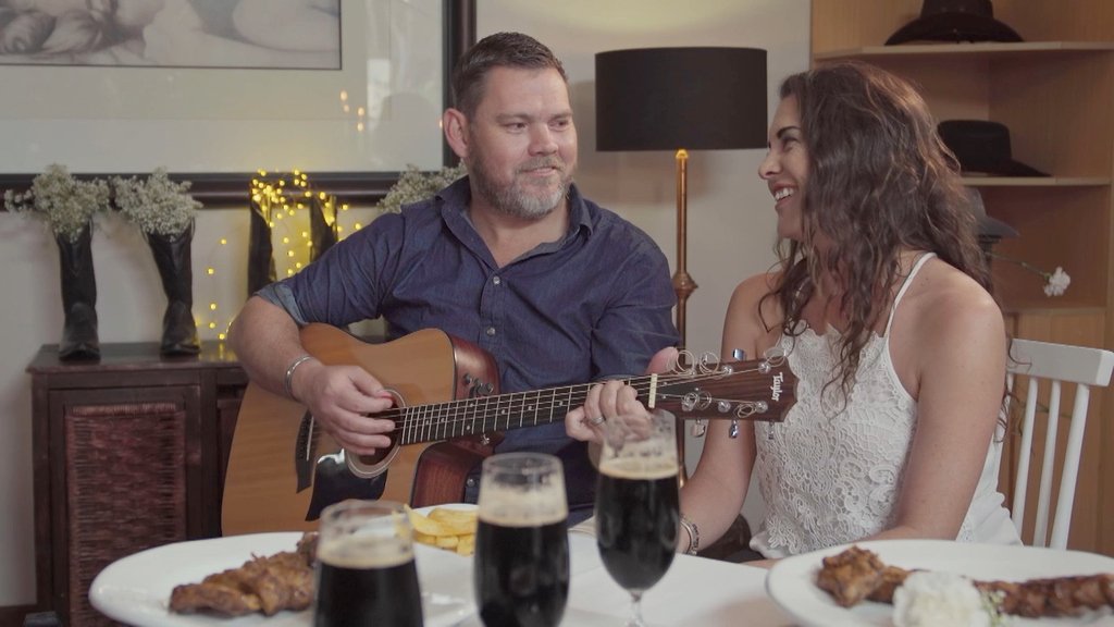 Skuif reg vir vanaand se episode met die sangpaar, <a href="/wynandstrydom/">wynand strydom</a> en <a href="/chereestrydom/">cheree</a> ! <a href="/AleitSwanepoel/">Aleit Swanepoel</a> spandeer ‘n heerlike dag by hulle op Langebaan. In Somerset-Wes is dit tyd vir wenke oor ordentlike huisopknapping. Vanaand om 18:00 op <a href="/kykNETtv/">kykNET TV</a> ! <a href="/HGGroep/">HGGroep</a> #TydmetAleit