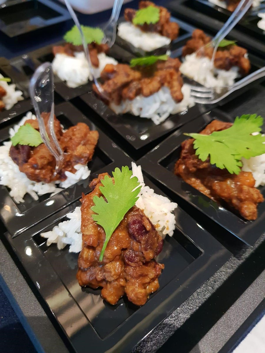 IngredionAP's tweet image. Julie Mann, Ingredion&apos;s plant protein expert, was in Singapore last week to share how pulse proteins play a role in giving consumers more healthy and sustainable choices. Check out these delicious prototypes made from our pulse proteins. #healthandnutrition #pulses #pulseproteins