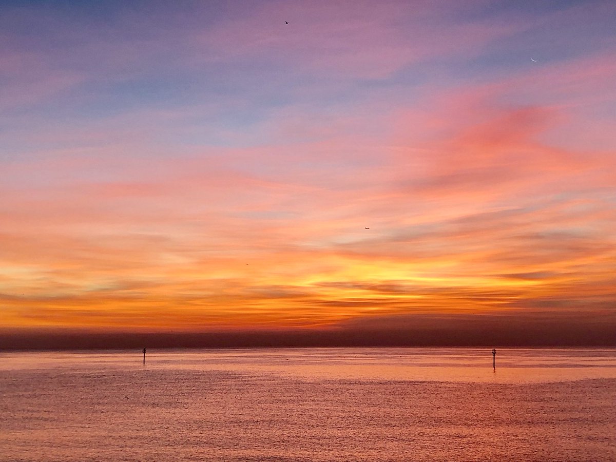mar_uci's tweet photo. Bon dia i propers festius. #UCIMar #hospitaldelMar @hospitaldelmar https://t.co/lRVmP2yFsS
