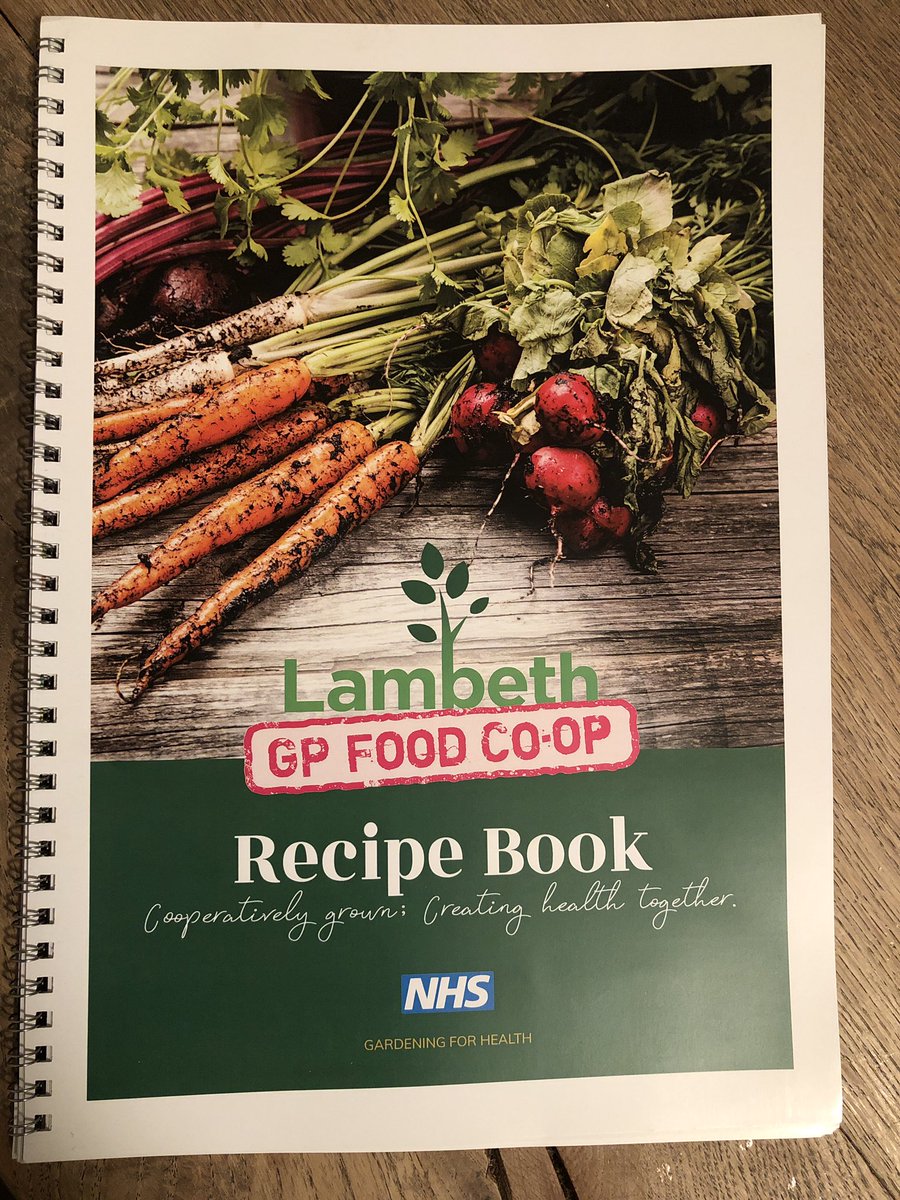 ghealthspace's tweet image. So pleased to have received @GPFoodCoop recipe book 🥕🥬#gardensforhealth #growinghealth #socialprescribing #workingtogether