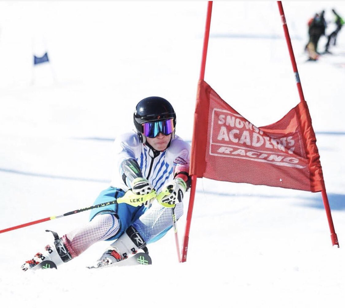 GlocknerSports's tweet photo. What a turns! No Words needed!! #augmentski #augmentsportsbenelux #wemakeyoufast #snowsportsracing #wintersport https://t.co/Iy8ZtneJKt