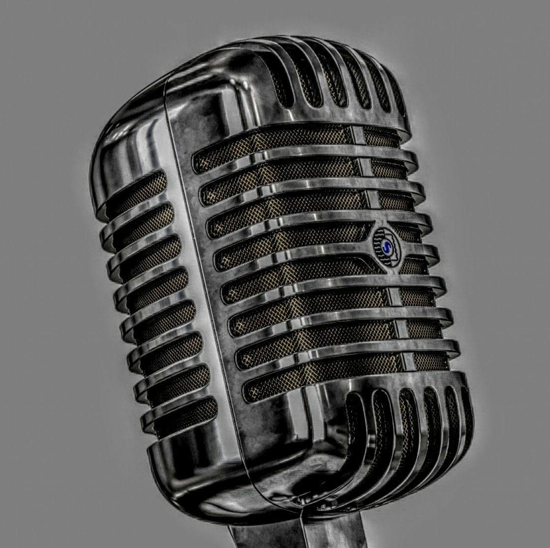 Episode #31 of the The Liquid Conversations podcast is coming your way this Thursday (the "6th") at 12:00 noon EST!  TLC co-host <a href="/ShawnSixx/">ShawnSixx</a> and <a href="/martymccoy78/">Marty McCoy</a> of the band <a href="/bobaflex/">bobaflex</a> chat about the frequency of bands doing covers nowadays. soundcloud.com/theliquidconve…  #TheLiquidConvos