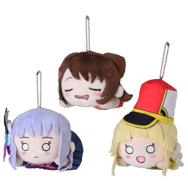 グッズ情報】 全国のゲームセンターにて、「寝そべりぬいぐるみ