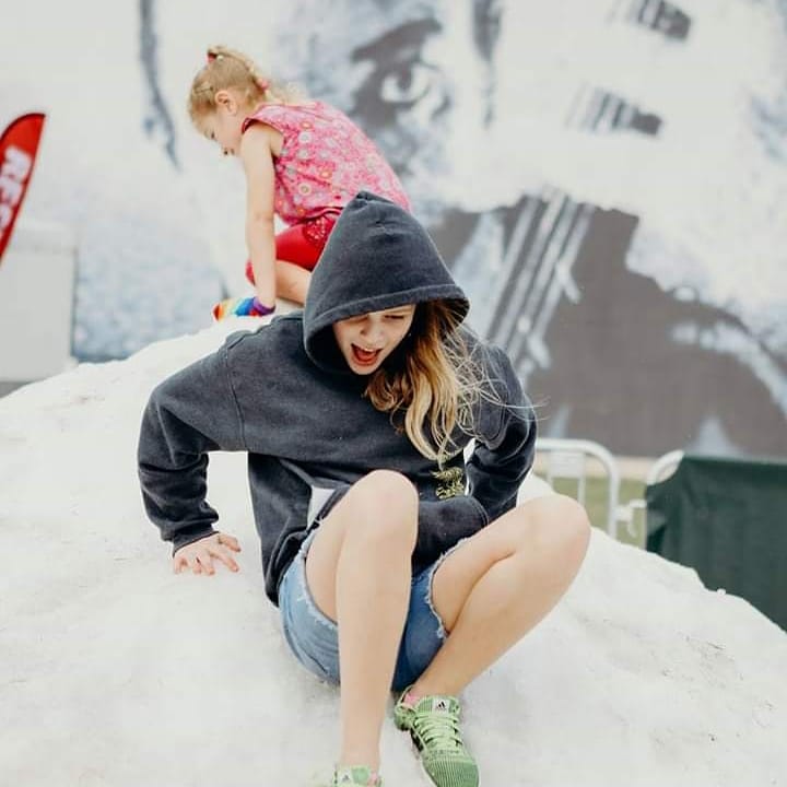 FLWkendGetaway's tweet photo. The weekend it snowed in #OaklandPark at #OPHolidayVillage https://t.co/llt3lBJc8F