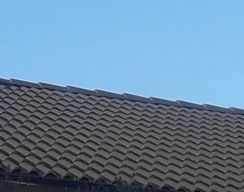 o_nyberg's tweet photo. Was watching this guy cruising around toady. Wish I could get a better picture, but that's the best I could do at that moment.
@SandiaWisdom #ufo #tayappention https://t.co/mUaTg3WVUy