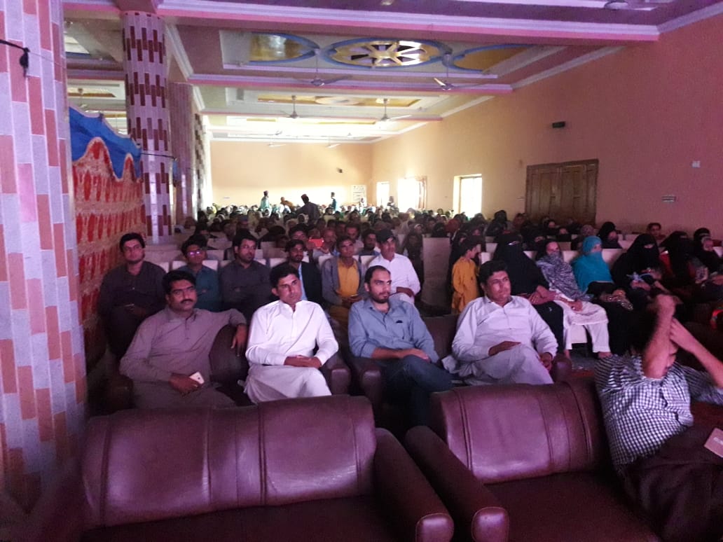 NSPSindh's tweet photo. Kandhkot Screening #NSPSINDH #SayByeToMalnutrition #ZEEKAYFILMS https://t.co/F746w6LRqb