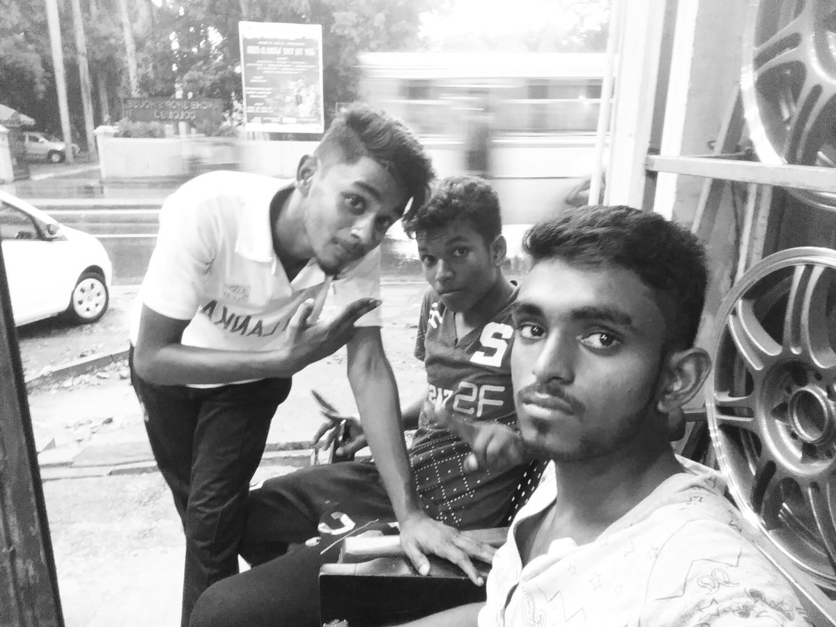 SfcMr's tweet photo. #me my friends 
          Small click https://t.co/PK8FggS3rP