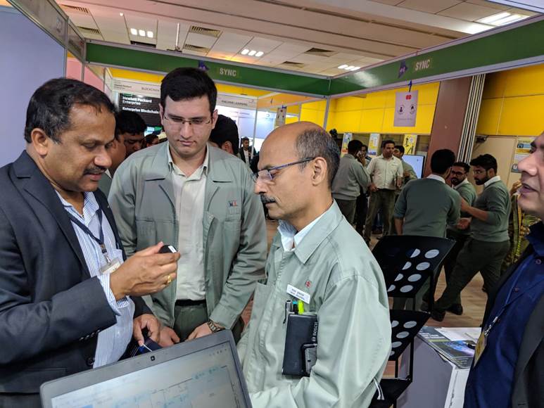 itcinfotech's tweet photo. Mr. Tarun Aggarwal, Vice President, Maruti Suzuki India Limited, in conversation with Mr. Ajith Kumar from ITC Infotech at the Maruti Suzuki Techexhibit 2018, Gurgaon #ITCInfotech #Digitaligenceatwork #dataoversound https://t.co/j5zWqRRV6g