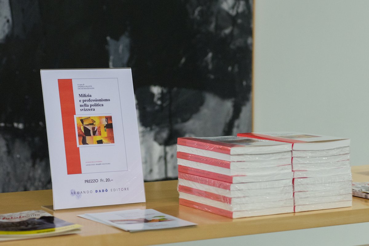 La scorsa settimana presso l'Auditorium #BancaStato è stata presentata la nuova collana, ideata e coordinata da Oscar Mazzoleni, "Le sfide della Svizzera", volta a favorire il dibattito pubblico e capire meglio dove sta andando la #Svizzera.