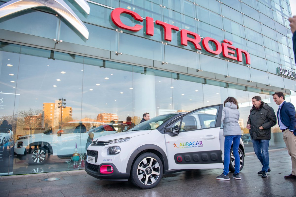 somos_auracar's tweet photo. AuraCar, en colaboración con el Deporte de Guadaajara ha cedido un #Citroen #C3Elle a la atleta @AnaloCL ¡Mucha suerte Ana! https://t.co/d8d6sat4fW