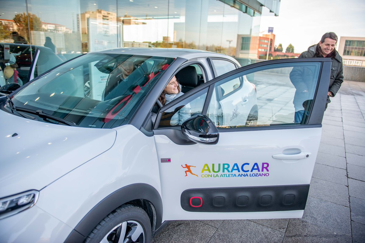 somos_auracar's tweet photo. AuraCar, en colaboración con el Deporte de Guadaajara ha cedido un #Citroen #C3Elle a la atleta @AnaloCL ¡Mucha suerte Ana! https://t.co/d8d6sat4fW