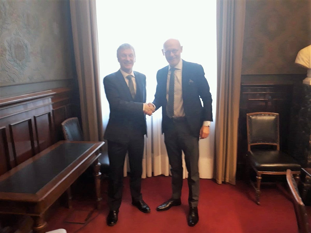 DITIscotland's tweet photo. Trade Minister @Ivan_McKee and @Senat_Hamburg Senator Michael Westhagemann discuss #ScotGer links and Scotland’s future trade and investment ambitions #ScotlandisNow @HH_BWVI https://t.co/xtqcdQQbXw