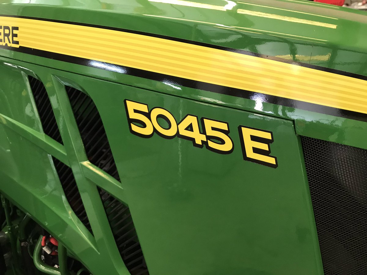 EvergladesJimL's tweet photo. First load of new #GreenIron for Spanish Wells Golf & CC. Thank you Jason, Matt and #BillyCasperGolf for the opportunity. 👍👍 @vccsupt @JohnDeere #EvergladesEquipmentGroup https://t.co/Ca9EJrWvRA