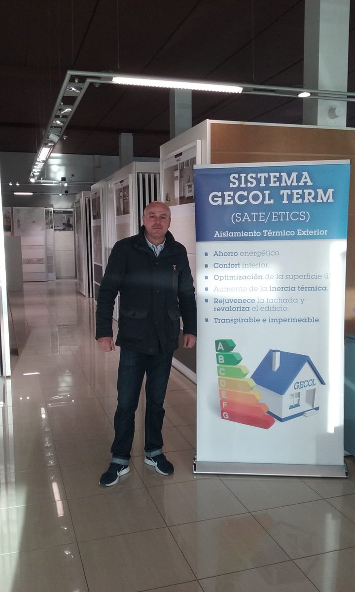 GECOLoficial's tweet photo. Hoy @DSanchezGECOL está en Pavimentos Garrido en Plasencia (Cáceres) de @GrupoMatteria En la fotografía Jacinto Pintado, responsable comercial. 
#GECOLequipo #SiempreCerca #GECOLpva https://t.co/sf9jfKvT9V