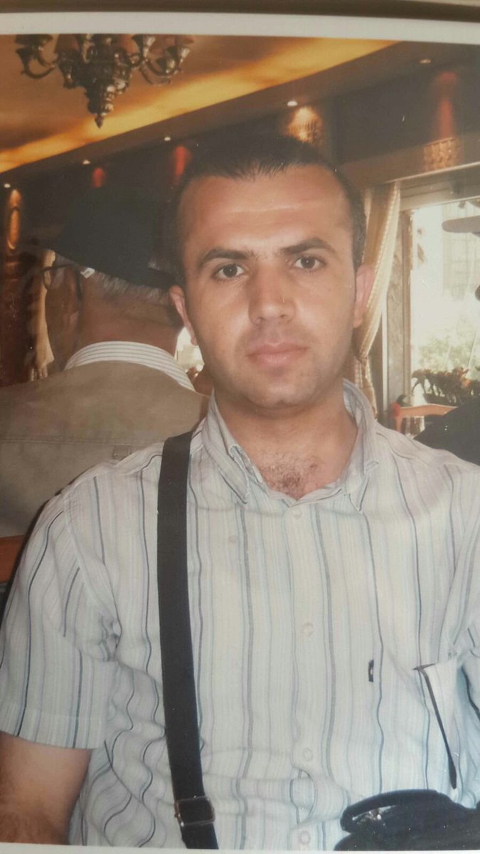 Bilal SEL
Parkinson hastası
Uyku apnesi var
Artık çok zor yürüyor
Kendi işlerini yapamıyor, koğuş arkadaşlarının yardımıyla yaşıyor

29Aydır Cezaevinde, Tutukluluk Bilal bey için #işkence ye dönüştü
Vücudunun sağ tarafını kaybetmek üzere,
Tedavi olabilmesi için TAHLİYE edin