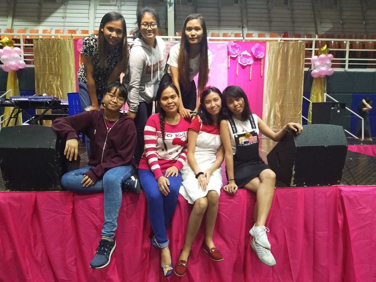 elamagante's tweet photo. I thank God for my smallgroup 💕
#7daysofthankfulness https://t.co/he4cHsy1HK