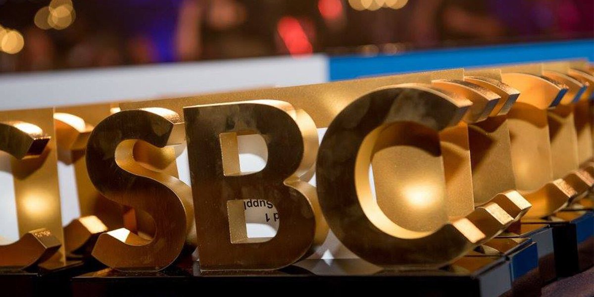 Peter Schmeichel tweet media