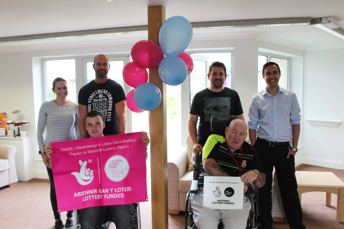brainkinduk's tweet photo. We were lucky enough to secure a grant from @BigLotteryWales from #Nationallotteryplayers, which enables the team to provide a year’s music therapy for the men and women in our centre #UKCharityWeek #DisabilityandMusic #SeeMeNotDisability https://t.co/YUw0nuOVxB