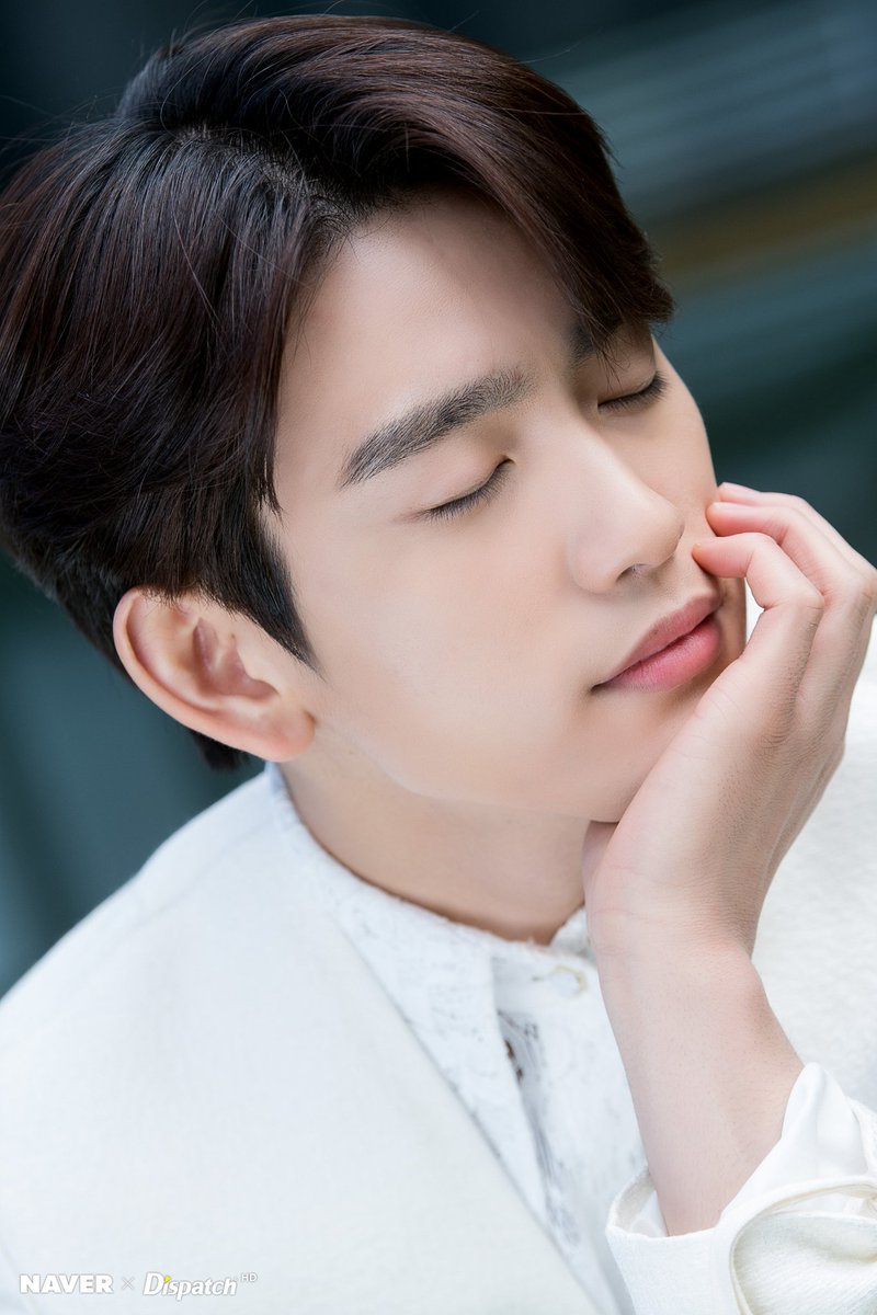 parkjirongie's tweet photo. Excuse me #ParkJinyoung ,how does it feel to wake up everyday this beautiful.Are you even real?Tell me ! #visualexplosion
#GOT7 #갓세븐 #GOT7_Miracle #갓세븐_진영 #GOT7_PresentYOUandME @GOT7Official https://t.co/RoyfiUIPN8