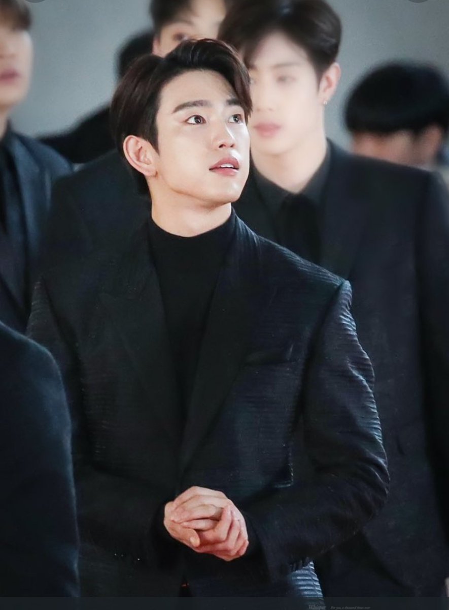 parkjirongie's tweet photo. Excuse me #ParkJinyoung ,how does it feel to wake up everyday this beautiful.Are you even real?Tell me ! #visualexplosion
#GOT7 #갓세븐 #GOT7_Miracle #갓세븐_진영 #GOT7_PresentYOUandME @GOT7Official https://t.co/RoyfiUIPN8