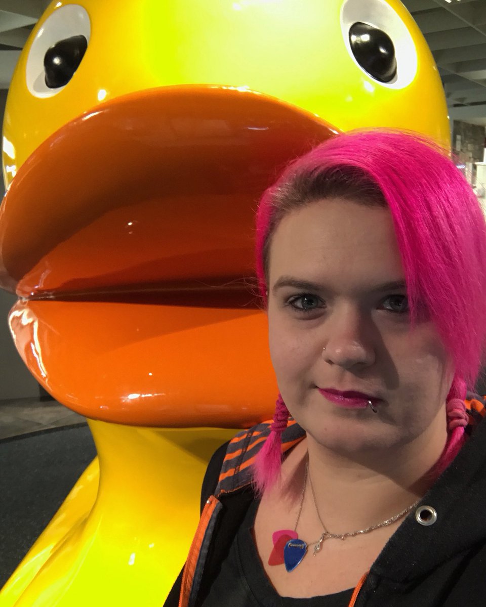 CrazyPinkLady's tweet photo. #wackywednesday ... so here is a #photo of me with a giant #duck ... 
.
.
.
#happywednesday #wednesdays #mittwoch #nickyt #crazypinklady #pink #brightpink #greyblueeyes #musiclover #picks #musicismylife🎶 #joysoflife #badeente #quietscheente #bathduck #bathducks #wandertheworld https://t.co/YYfdDSa7gR