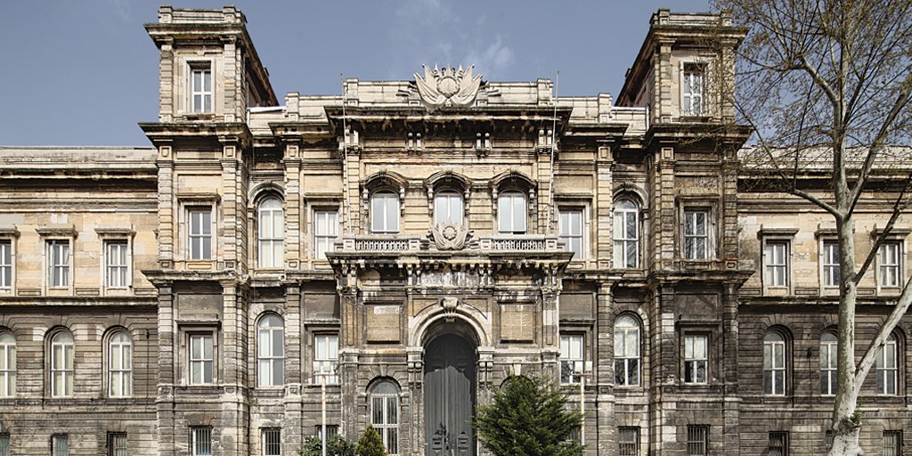 Bilimsel ve teknolojik sayısız ilerlemenin mimarı olan, ilkleri başaran, teklere imza atan dünyanın en eski ve en seçkin teknik üniversitelerinden biri olarak eğitim veren İTÜ’den yolu geçen ve geçmeyen tüm mühendislerin #DünyaMühendislerGünü kutlu olsun! #WorldEngineersDay