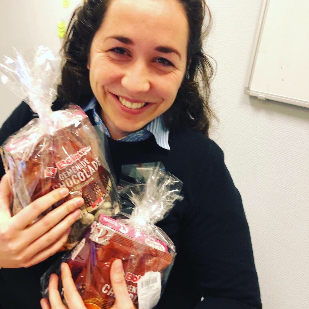 TicklesBV's tweet photo. 🎶🎁 Wie zoet is krijgt lekkers! “Dank u, Sinterklaasje.” 🎶😍 #5december #pakjesavond @ticklesbv https://t.co/lIuvVKPf86