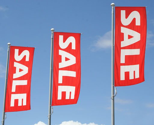 house_of_flags's tweet photo. Our customers are already thinking about their January sales. If you need to freshen up your promotional display with flags, banners, bunting or other soft signage. Get in touch #flags https://t.co/ERnQShPdFz https://t.co/GpkNHHotAY