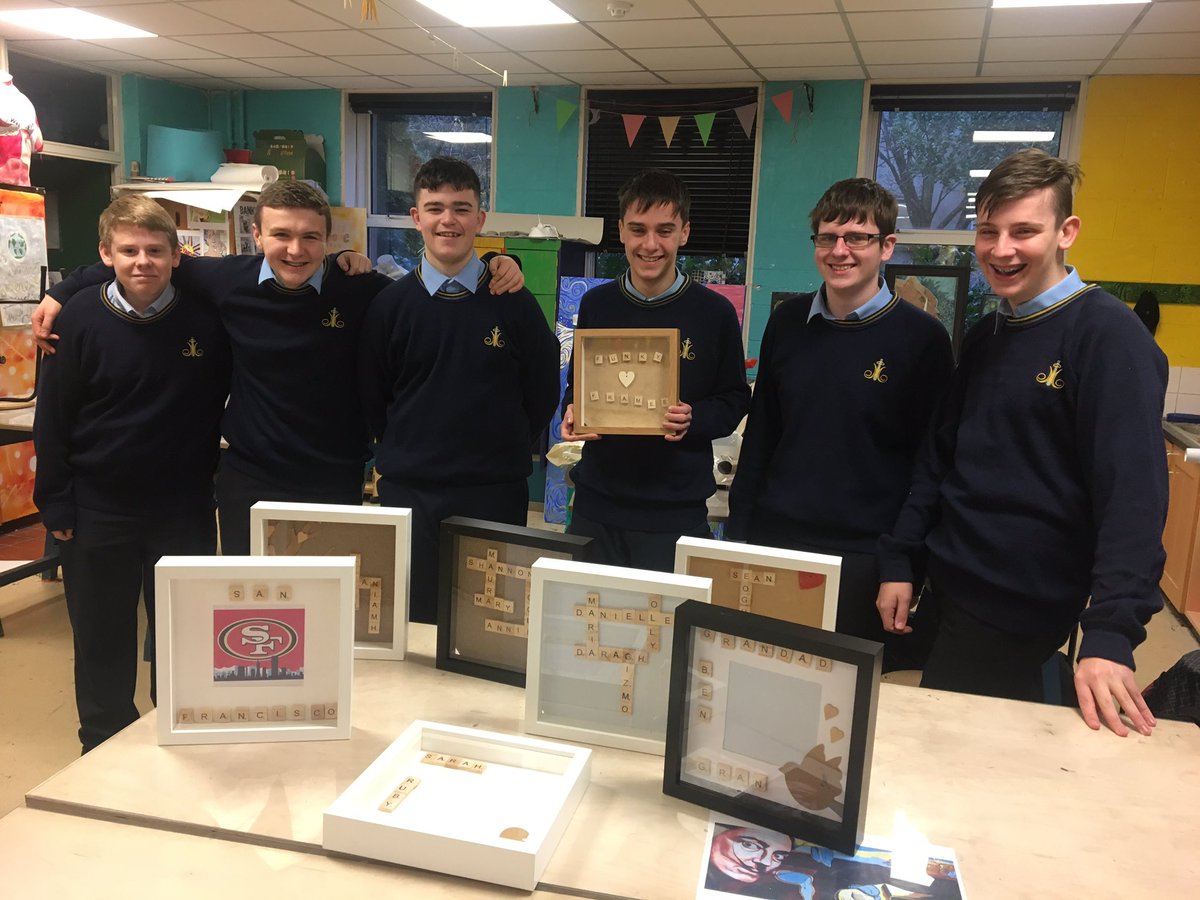 MoyleParkArt's tweet photo. So excited to see the TYs at their annual Christmas Craft Fair tomorrow! Come down and support the lads! π @moylepark @MoyleParkTY #TYEnterprise #FunkyFrames https://t.co/WSKnAjgEsR