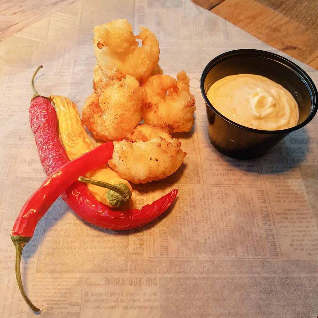 Caveman_BBQ's tweet photo. Check out our Jumbo Shrimp which comes with either our gorgeous home made salsa or classic mayo #Cavemanbbq #Shrimp #BBQ #Salsa https://t.co/j69jZTroqD