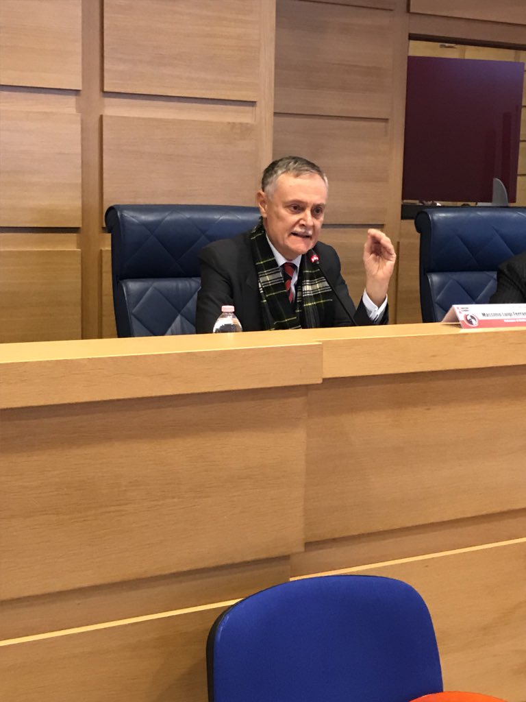 UdiconNazionale's tweet photo. Il Professore di Diritto Penale dell’Università di Cassino, Massimo Ferrante, traccia le linee del diritto penale nell’ambito del bullismo 💪🏻 #AgainstBullyFace @DenisNesci https://t.co/NDEcZyNKnH