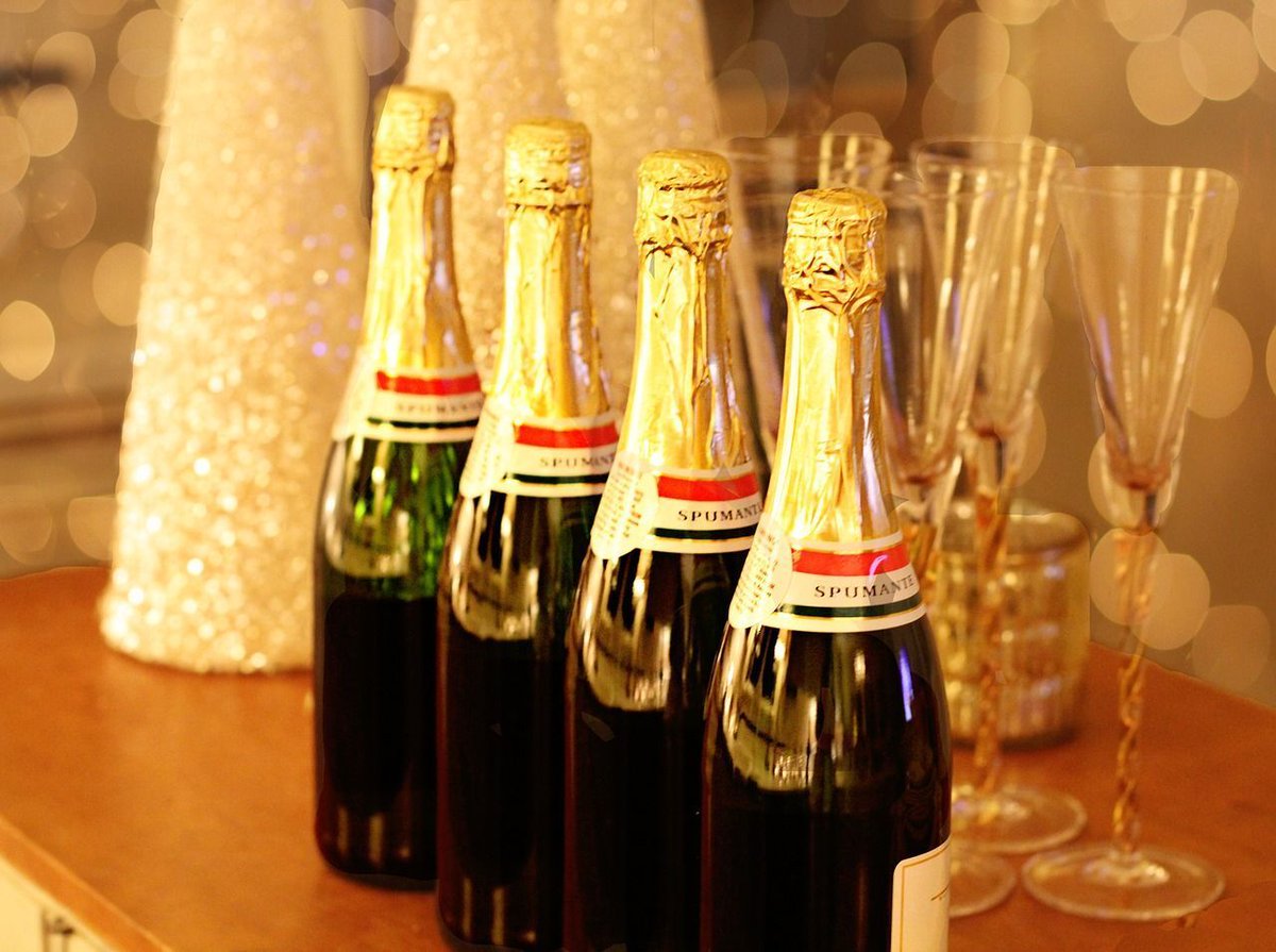 MillstoneSound's tweet photo. Christmas just around the corner, we are interested to find out where you are having your festive knees up this year.

Which venues provide the best Christmas party? 

#christmasparty #millstonesound https://t.co/9KznP9nK2O